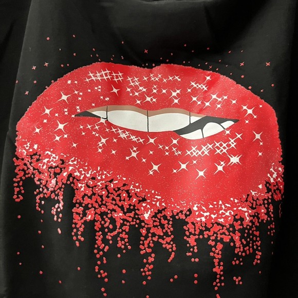 Magicmk Women's Black Long Sleeve Blouse 4XL Red Lips Printed Round Neck - Picture 5 of 7
